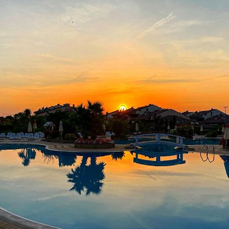 Green Apartment And Pools Desenzano del Garda Exterior foto
